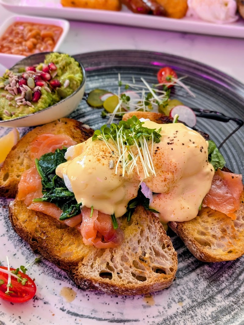 Dale Street Kitchen & bar by Shino