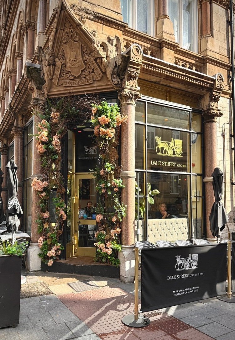 Dale Street Kitchen & bar by Shino